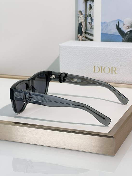 Picture of Dior Sunglasses _SKUfw76988660fw